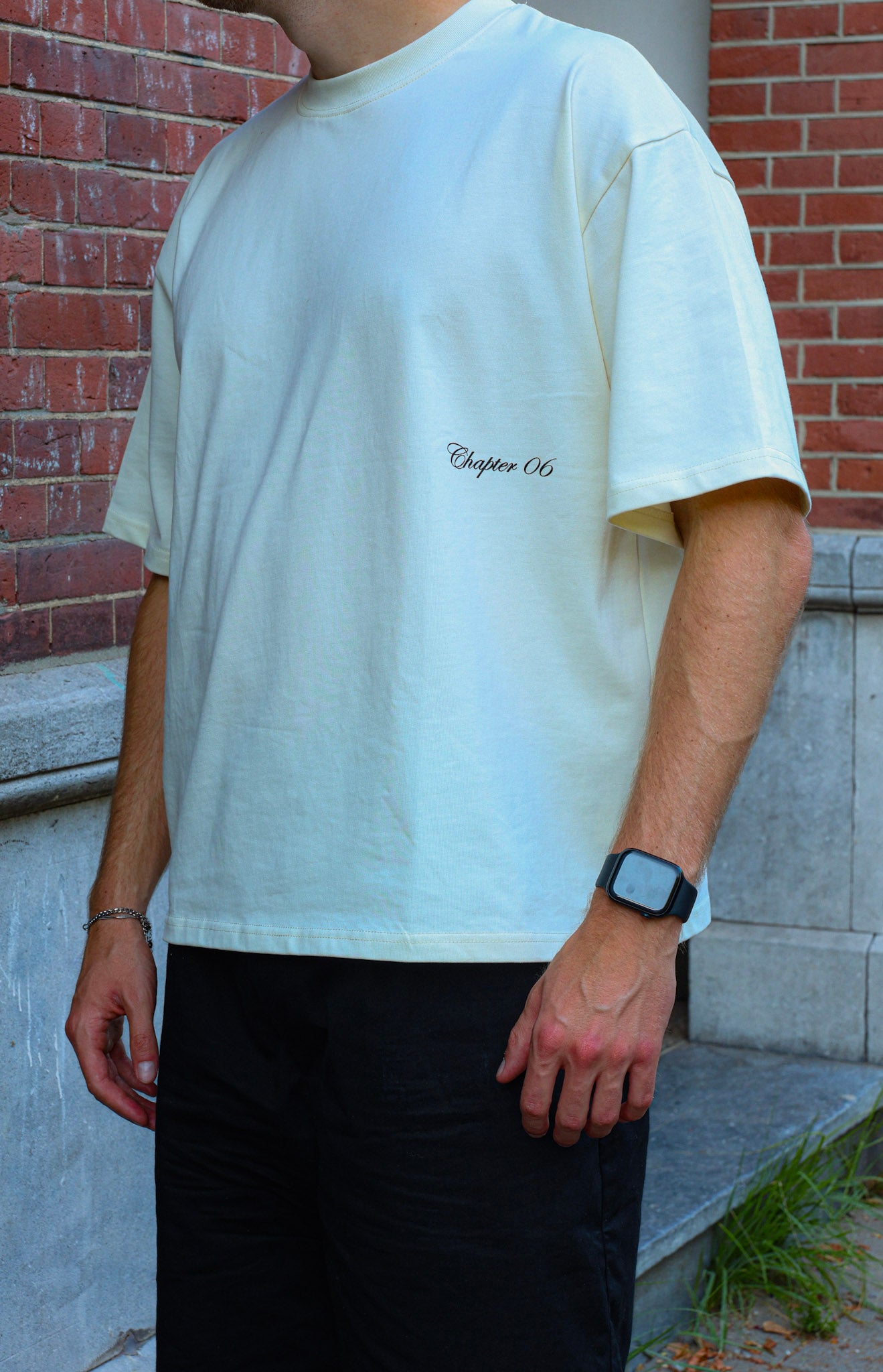 GOOD TIMES AND FRIENDS T-SHIRT - OFF WHITE